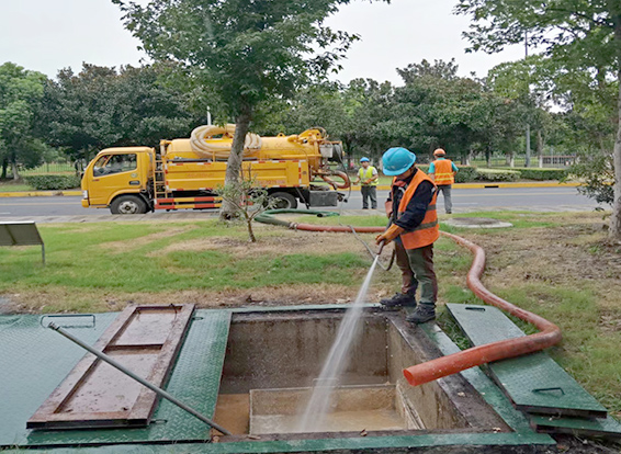 七叉镇化油池清理
